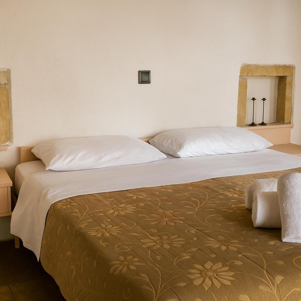 Menexes Suites Monemvasía المظهر الخارجي الصورة